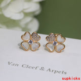 Full view of Van Cleef & Arpels unisex jewelry piece