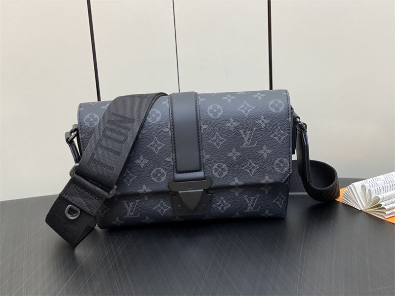  carryall bag close-up of hardware and finish 11