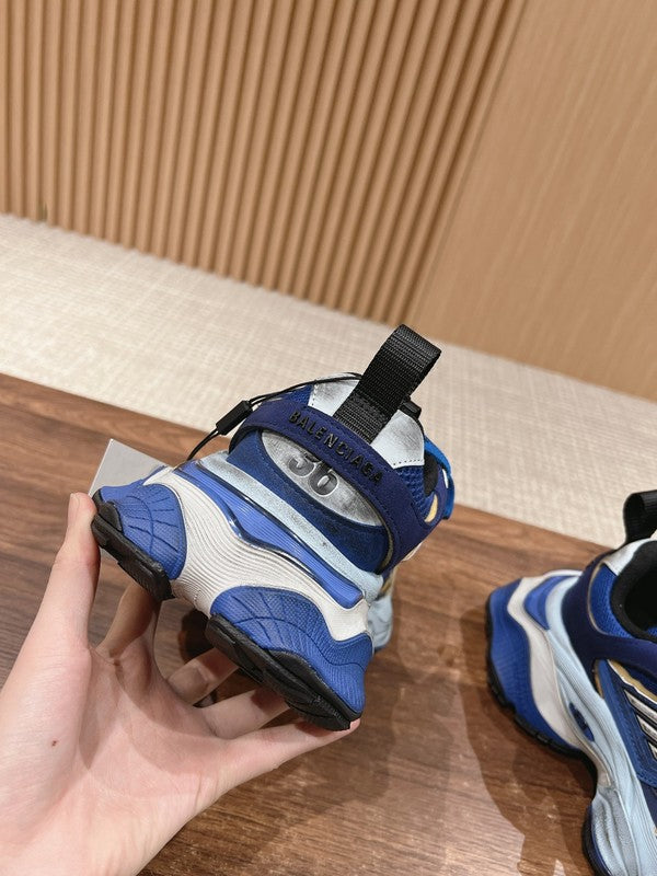 Balenciaga shoes Style 048 - logo and branding close-up