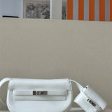 Effortless handbag styled for everyday wear
