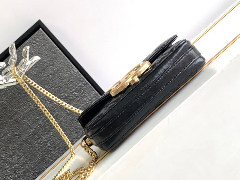  versatile purse view 10