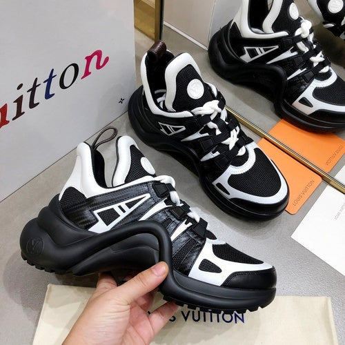 Louis Vuitton shoes Style 295 - texture and material detail