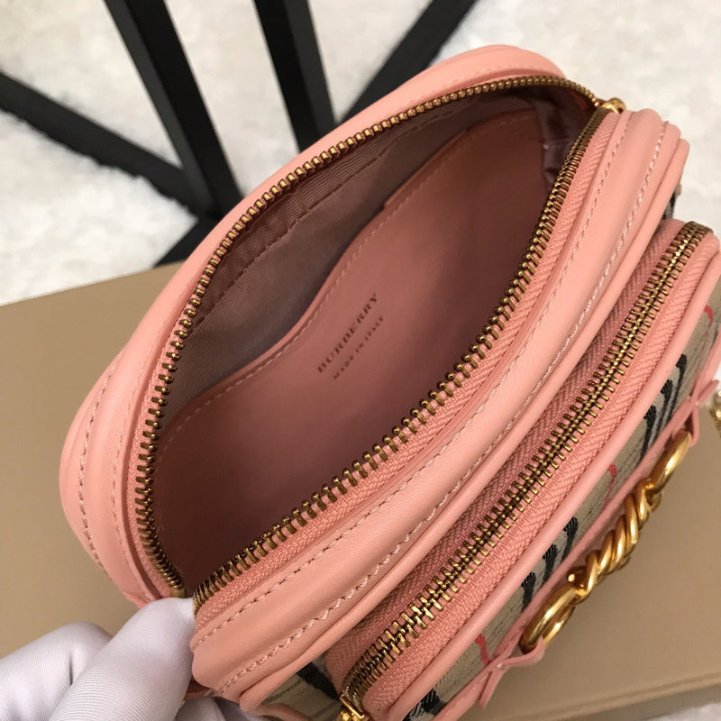 Ziva's Charm handbag – product shot (one versatile size)