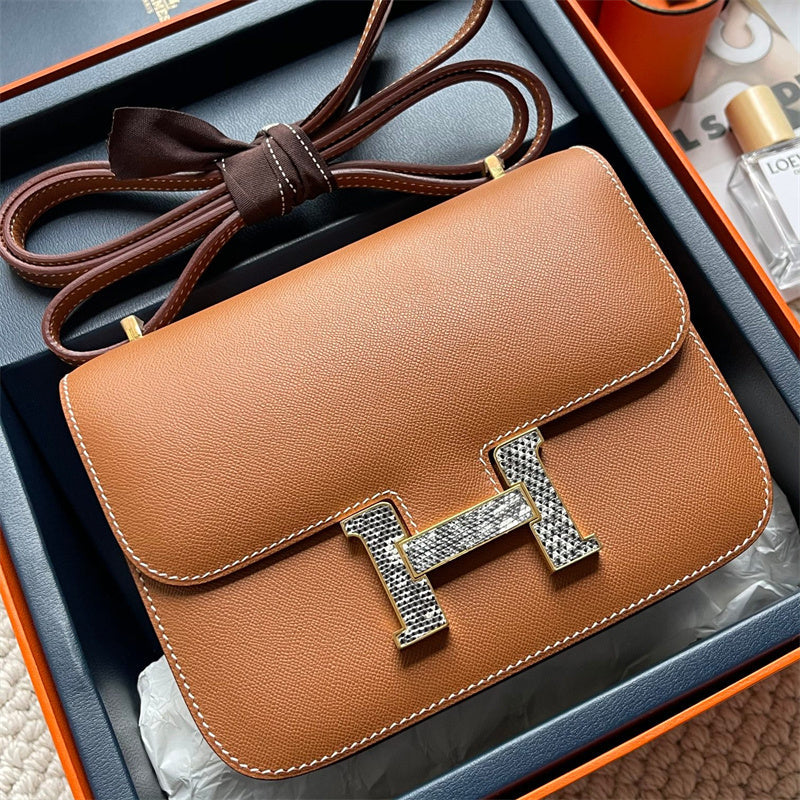Close-up detail of streamlined bag design