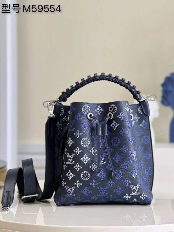 Side profile of premium modern women's handbag – women's everyday handbag