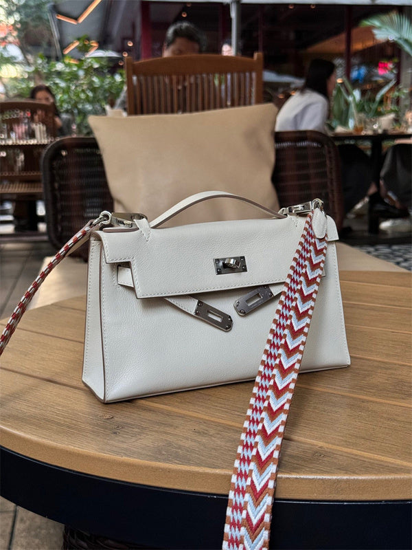 Graceful handbag styled for everyday wear