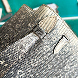  Signature tote bag carried on shoulder 10