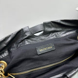 Zivas Charm Modern Minimalist Look Fashion Handbag (Contemporary Shape Language) – Detail View