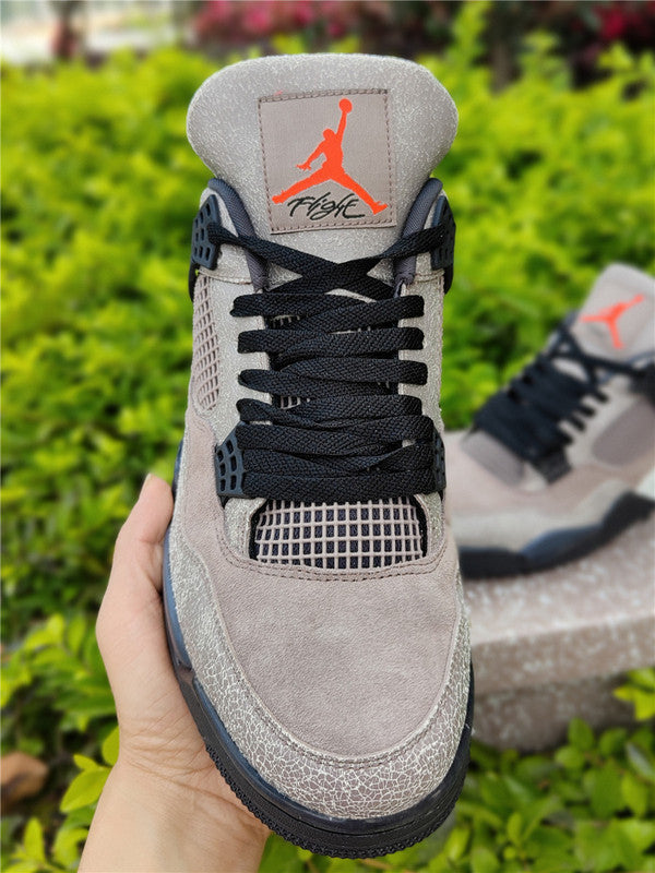 Nike classic monochrome luxury sneakers view 13 low-top design