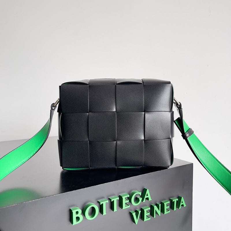 Contemporary Vegan Leather Handbag - Refined Silhouette | Women's Luxury Handbag #1599 - product detail shot (image 10) of designer-inspired handbag