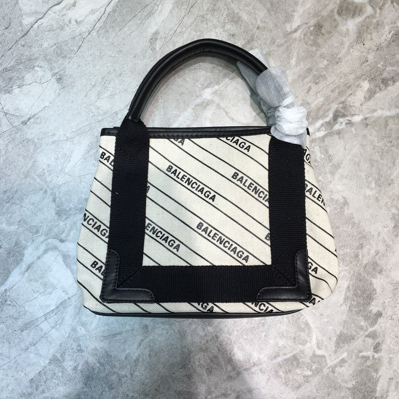 Sophisticated Faux Leather Handbag - Chic Everyday Appeal | Women's Everyday Carry Handbag #756 - back view (image 4) of designer-inspired handbag