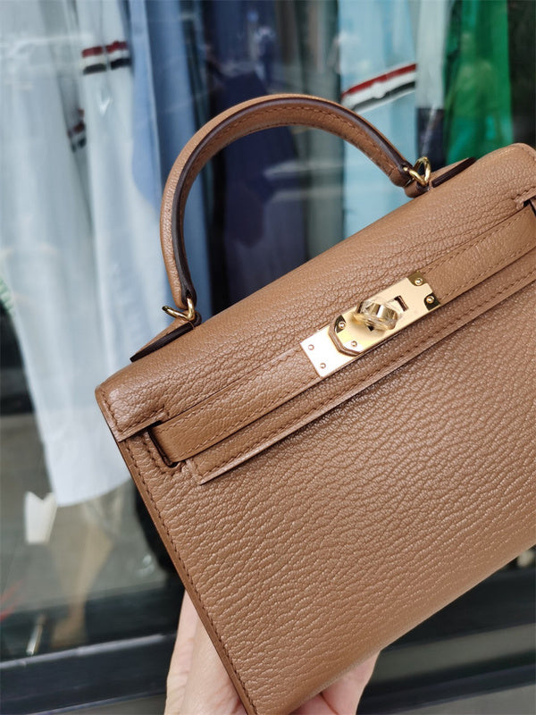  Structured structured bag front view 13