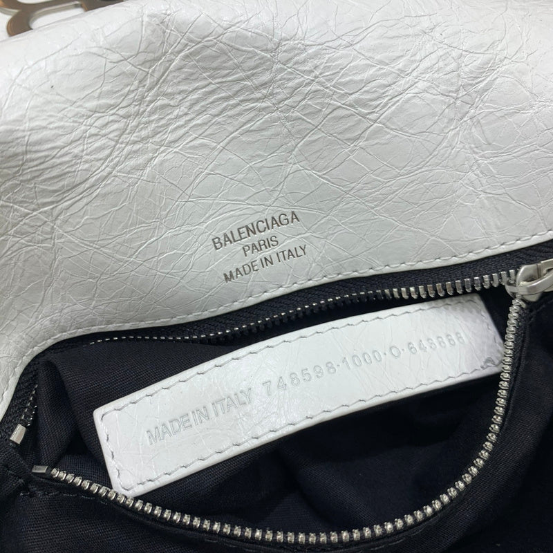 Zivas Charm Effortless Elegance Statement Handbag (Signature Shape & Finish) – Styled Look