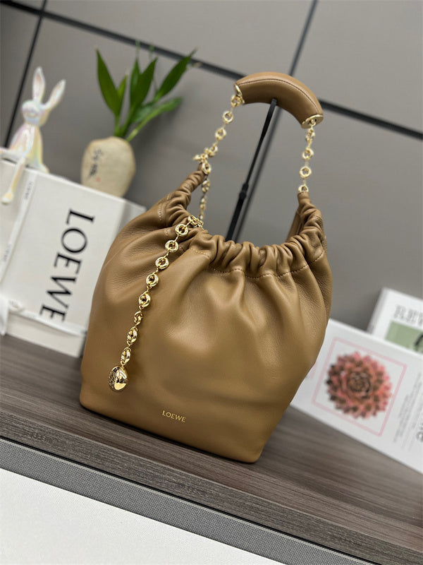 Ziva's Charm handbag – carry view (29cm*10.5cm*24cm)