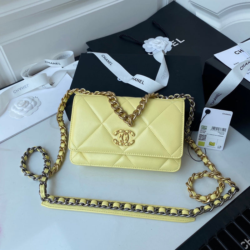  handbag, mid everyday style, image 4