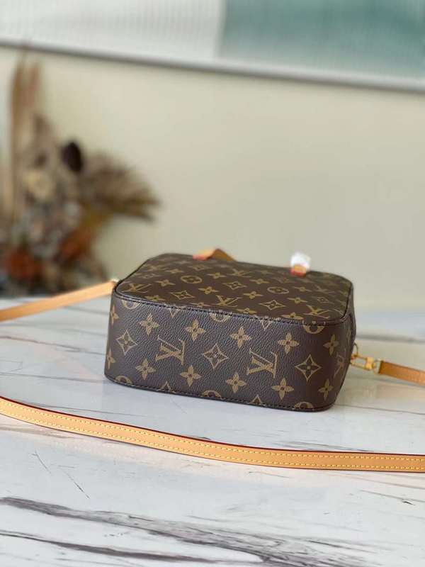 Back view of chic modern women's handbag – women's premium purse