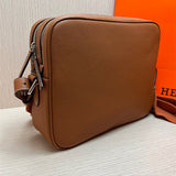  everyday bag interior and compartment view 9