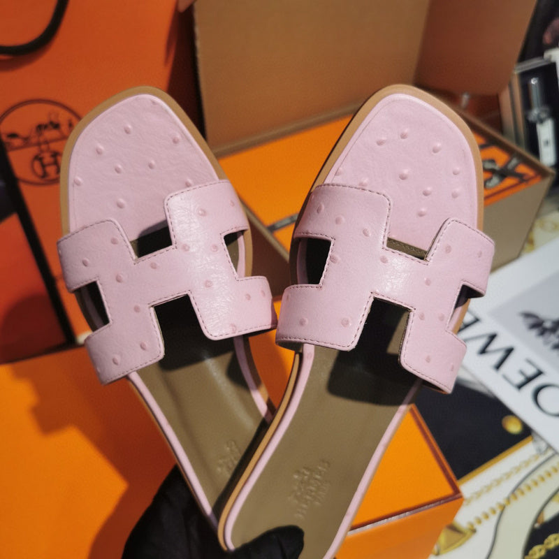 Hermes sandals Style 122 - close-up of premium leather craftsmanship