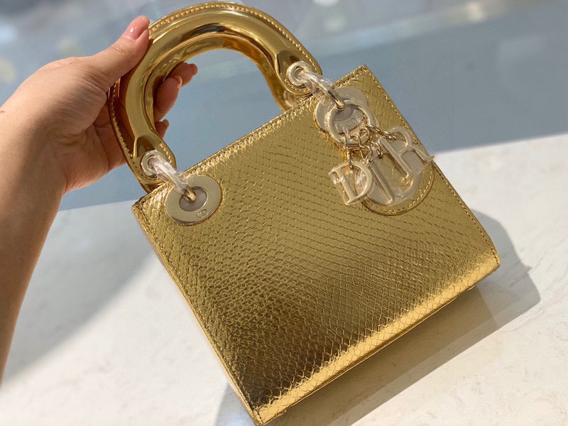 Side profile of everyday-luxe structured women's handbag – women's everyday handbag