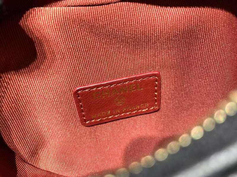 Zivas Charm Versatile Design Luxury Handbag (Everyday Luxury Essential) – Full Silhouette