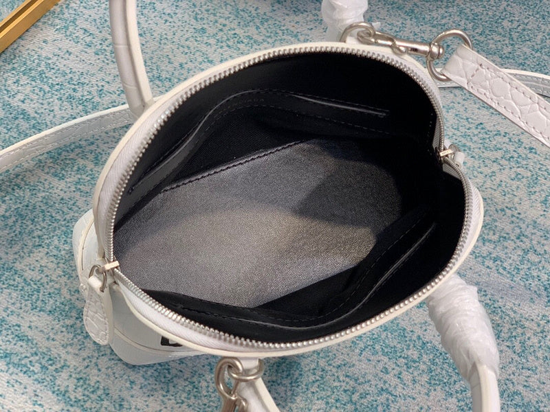 Elegant Premium PU Leather Handbag - Modern Structured Build | Women's Fashion Handbag #654 - hardware and detail close-up (image 5) of designer-inspired handbag
