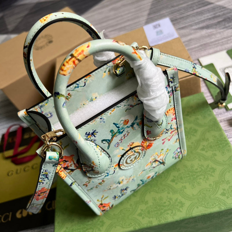 Interior view of structured polished women's handbag – women's premium purse