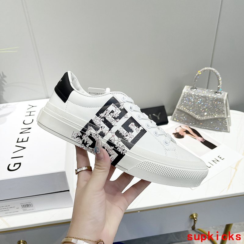 Givenchy shoes Style 048 - back heel detail
