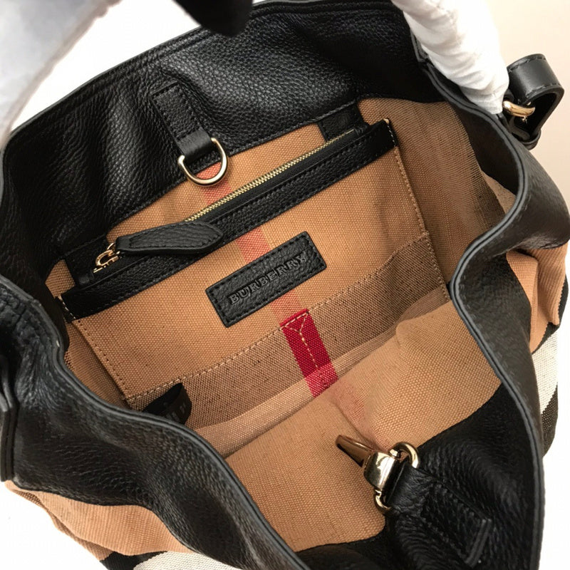 Ziva's Charm handbag – product shot (one versatile size)