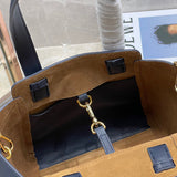 Ziva's Charm handbag – detail view (20cm*18cm*20cm)