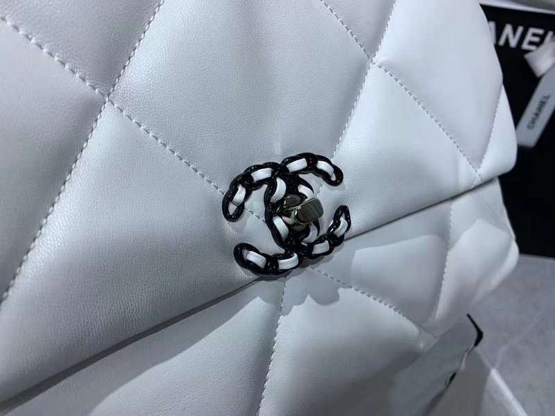 Zivas Charm Understated Luxury Designer Handbag (Thoughtfully Structured Design) – Styled Look
