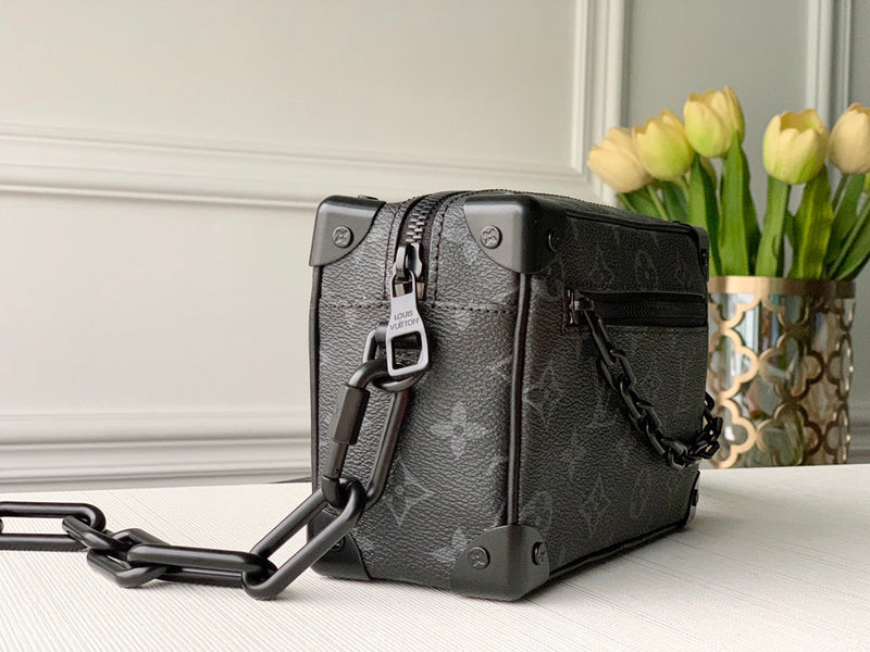 Front view of premium structured women's handbag – women's luxury accessory