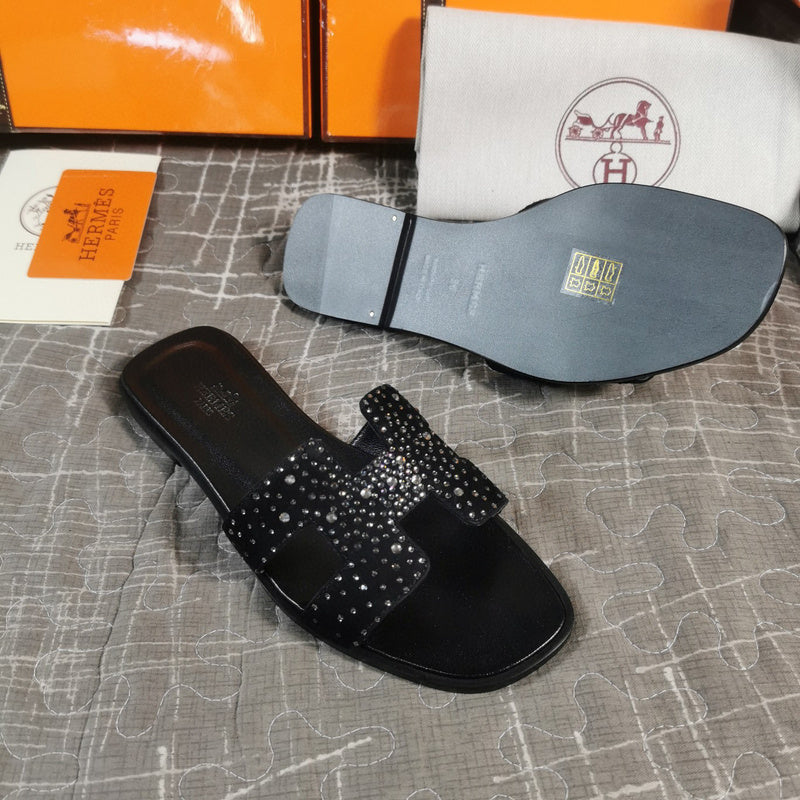 Hermes sandals Style 149 - logo and branding close-up