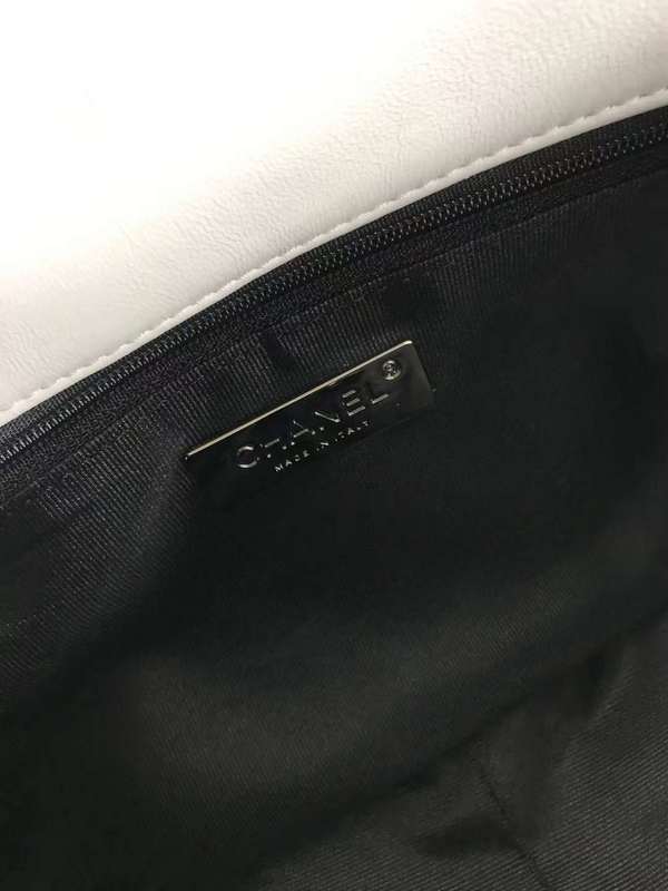 Zivas Charm Refined Structure Luxury Handbag (Designer-Inspired Craftsmanship) – Angled View
