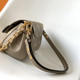  structured bag interior and compartment view