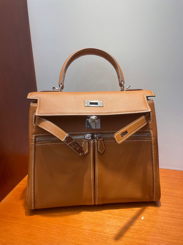 Sophisticated handbag styled for everyday wear
