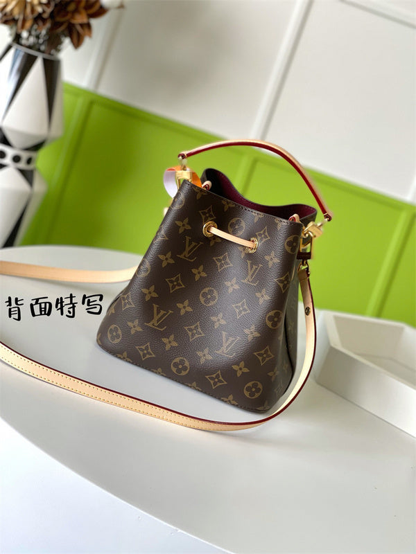  Understated everyday bag carried on shoulder 10