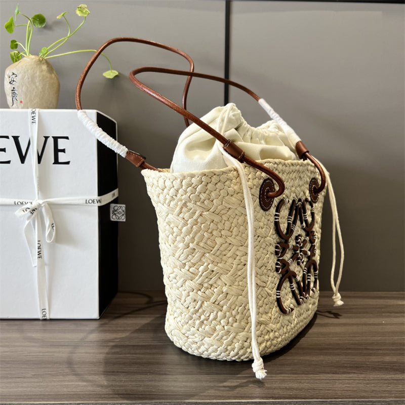 Ziva's Charm handbag – product shot (34cm*13cm*16cm)