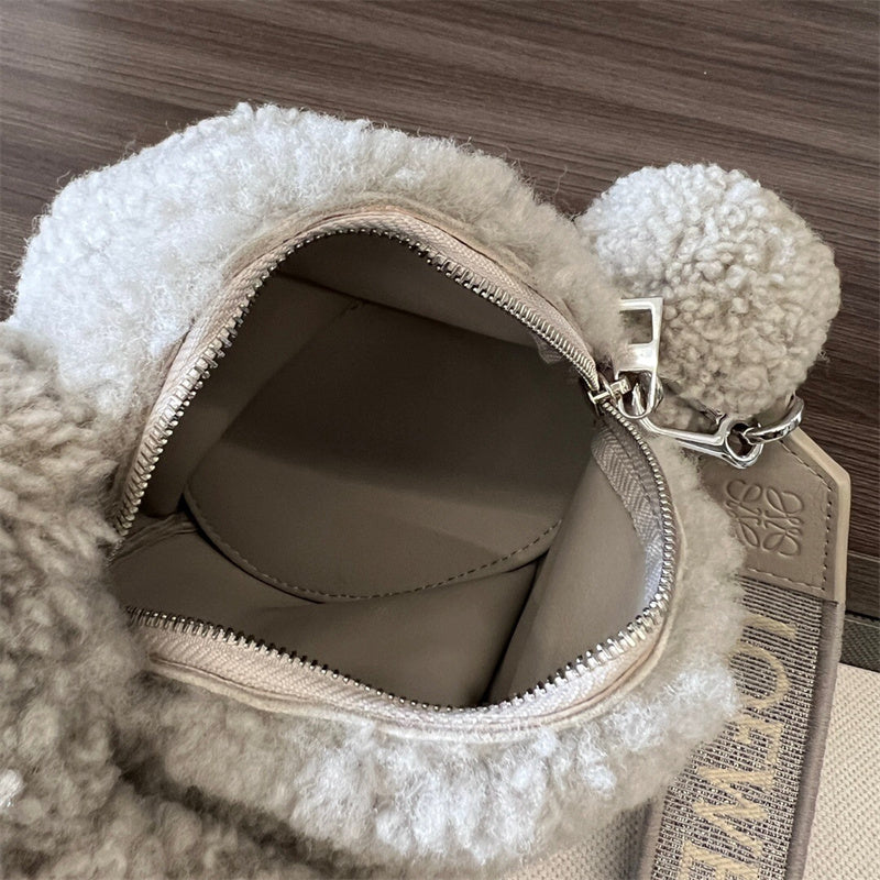 Ziva's Charm handbag – back view (18cm*9cm*16.5cm)