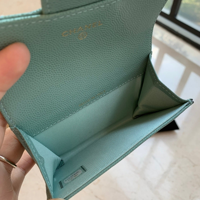 Zivas Charm Modern Edge Everyday Handbag (Timeless Wardrobe Addition) – Styled Look