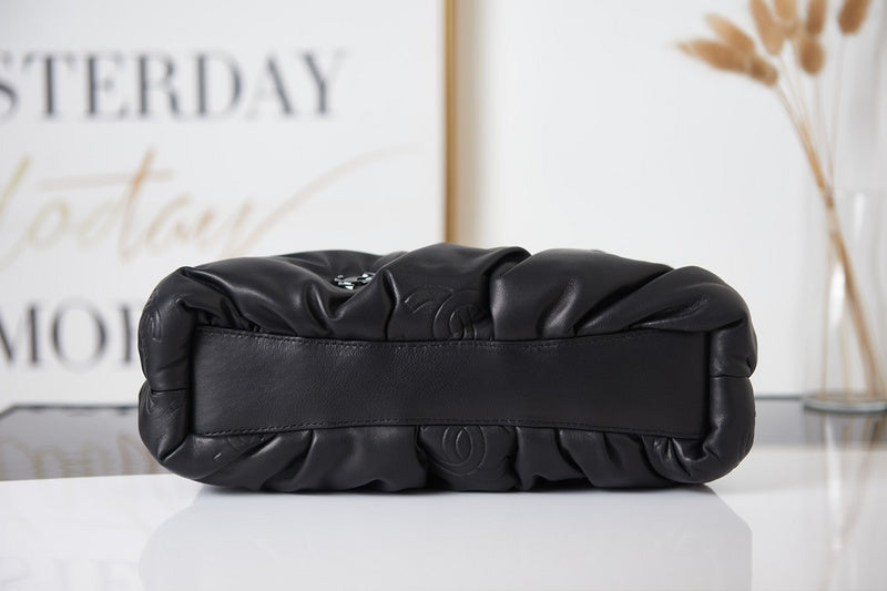  women's handbag, spacious design, view 10