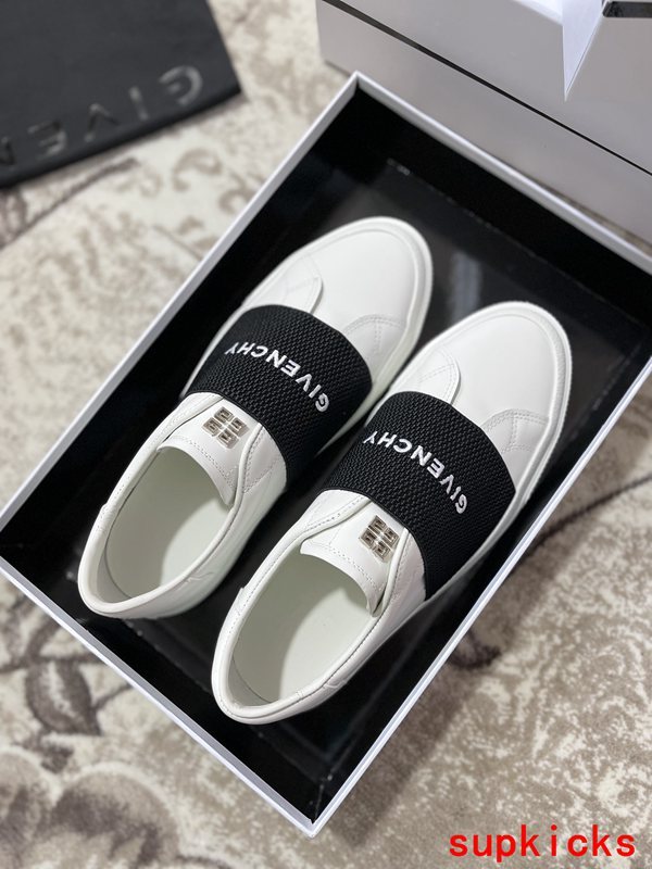 Givenchy shoes Style 028 - close-up of premium leather craftsmanship
