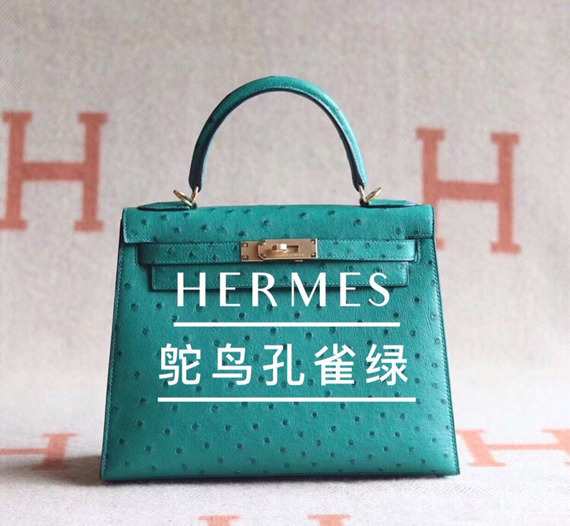 Close-up detail of effortless bag design