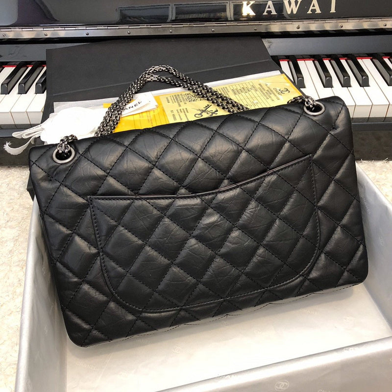  women's handbag, spacious design, view 1