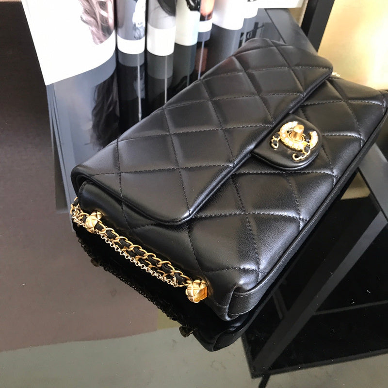  women's handbag, mid design, view 3