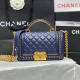 Zivas Charm Contemporary Flair Everyday Handbag (Refined Practical Design) – Close-Up Detail