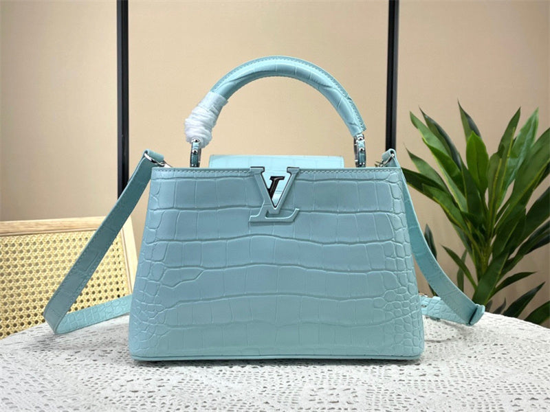  Chic handbag front view 37