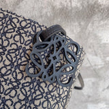 Ziva's Charm handbag – close-up view (26cm*21cm*10cm)