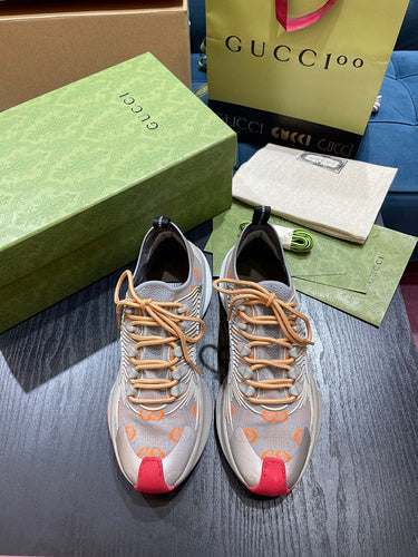 Gucci classic monochrome luxury sneakers view 11 low-top design
