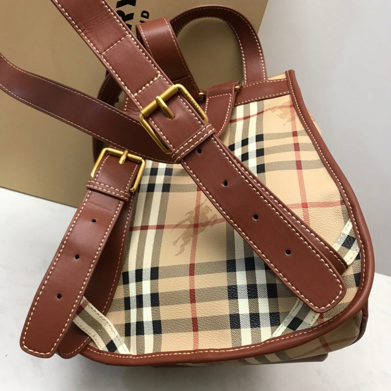 Ziva's Charm handbag – back view (one versatile size)