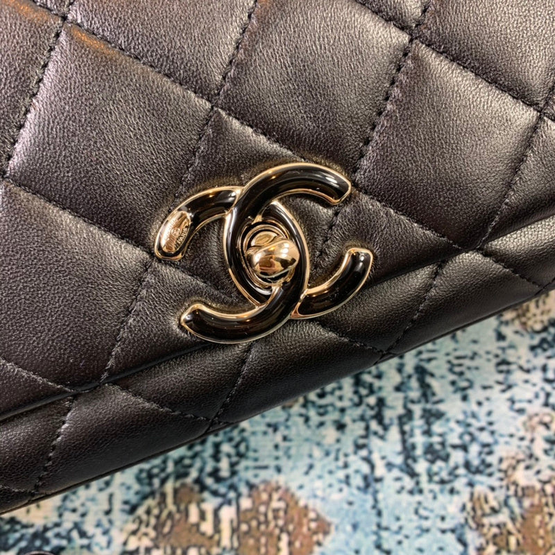  mid purse view 5